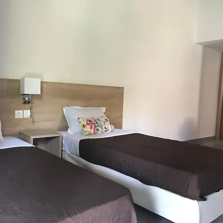 Maronic Villas Hotel